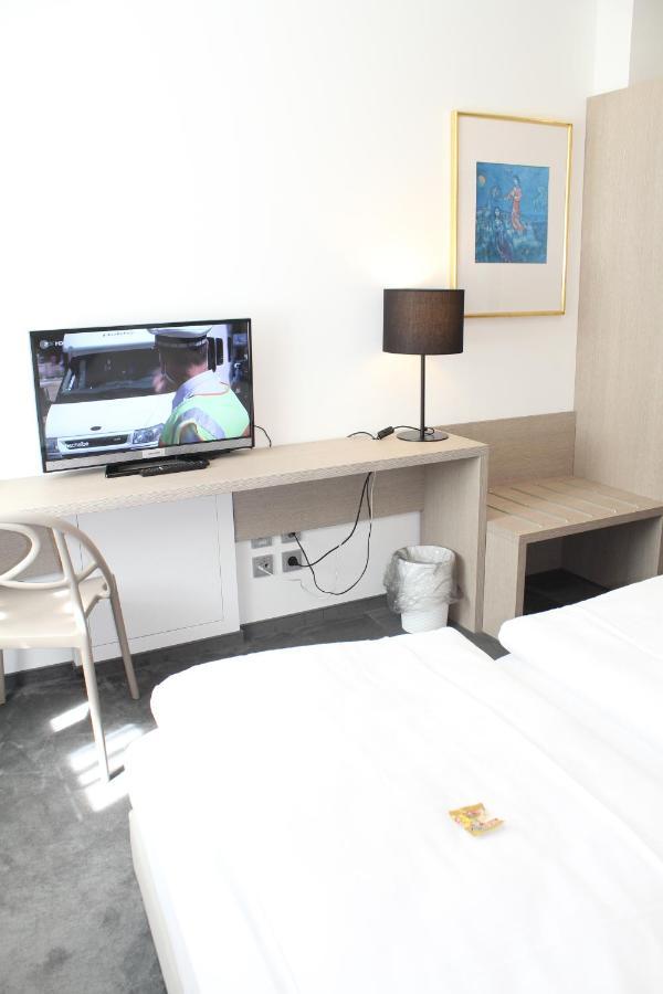 Garni Hotel Schmaus Viechtach Ngoại thất bức ảnh